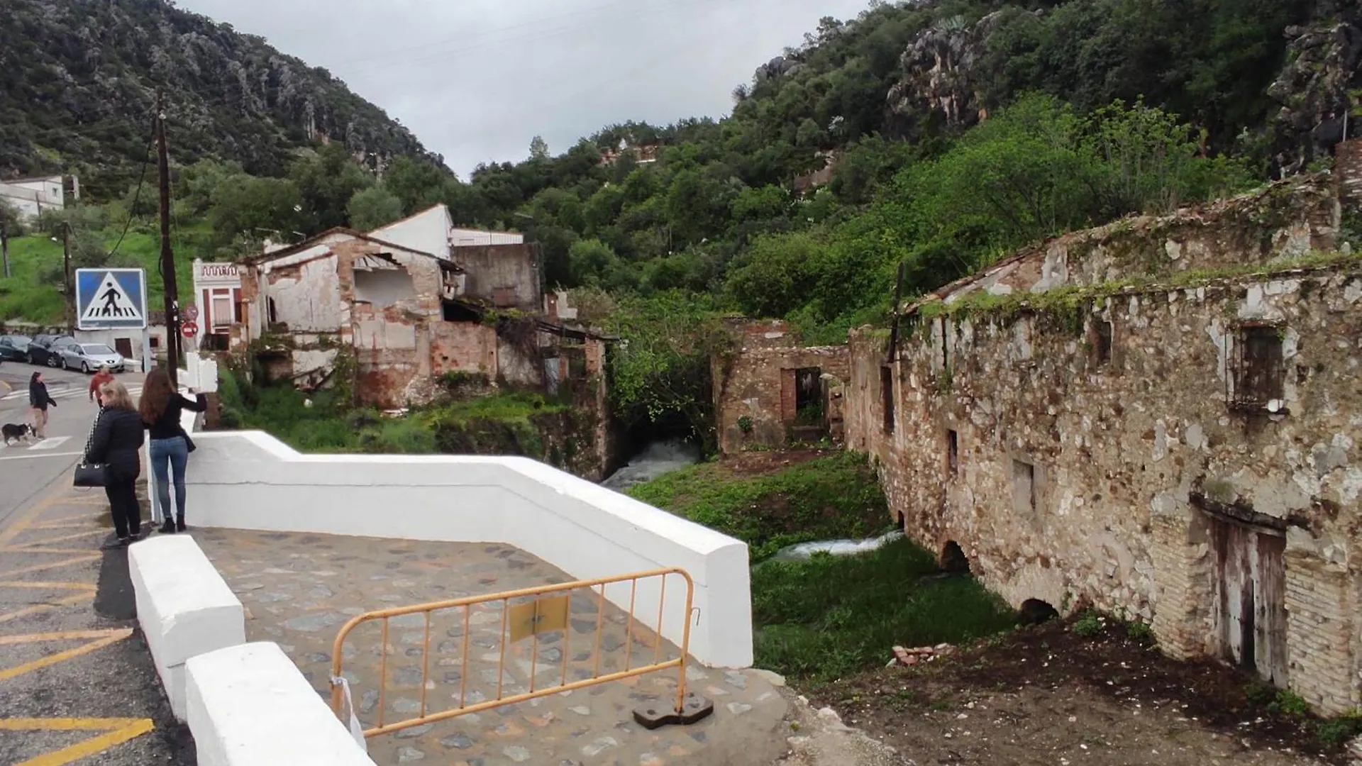 Apartamento Artesano Del Cuero Spaceworking Ubrique Spain
